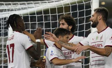 意甲-AC米兰2-1战胜维罗纳 两队互送乌龙托纳利准绝杀