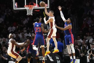 巴特勒23+7 坎宁安24分 阿德巴约两双 热火胜活塞