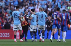 英超-水晶宫1-0曼城 马尔穆什失点亨德森手球引争议