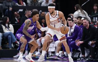 太阳134-126战胜爵士 布克34+8 杜兰特复出30+8克拉克森23分