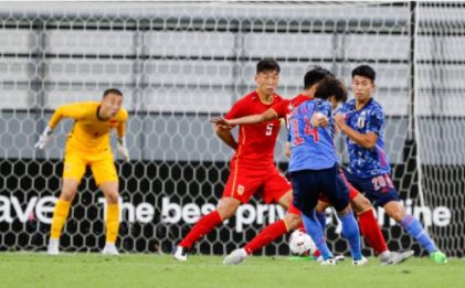 东亚杯-朱辰杰失良机韩佳奇屡献神扑 国足0-0闷平日本