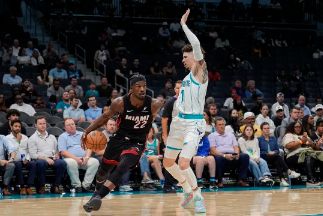 NBA季前赛-鲍尔24+6+5 巴特勒11分 黄蜂111-108险胜热火