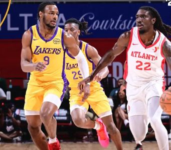 NBA夏联-爆砍12+2三分，布朗尼生涯最佳一战！湖人喜提首胜