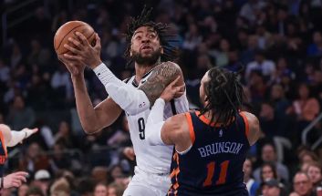 NBA-布伦森30+11托马斯空砍41分 尼克斯主场111-107险胜篮网