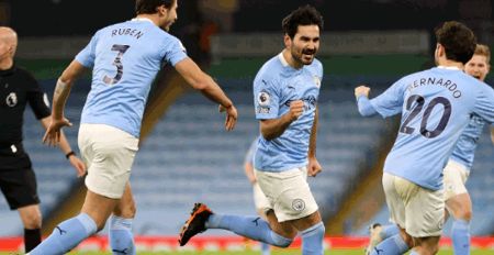英超-曼城4-0水晶宫升至积分榜次席 铁卫双响京多安世界波