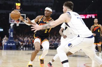 NBA季后赛-独行侠攻占天王山 东契奇31+10+11 SGA30分