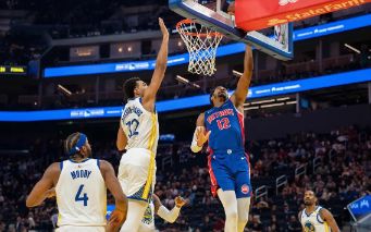 NBA季前赛-勇士111-93活塞迎季前赛4连胜 戴维斯12+10 库里缺阵