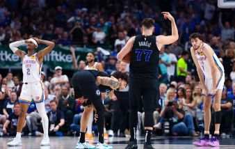 NBA季后赛-独行侠117-116逆转雷霆 东契奇三双&华盛顿罚球准绝杀 杀进西决