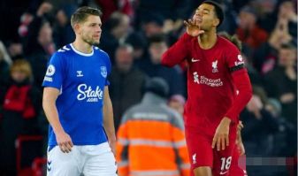 英超-利物浦2-0完胜埃弗顿终结4轮不胜 萨拉赫破荒加克波首球