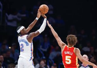 NBA季前赛-杰伦威崴脚离场 巴夫金31分 雷霆104-99力克老鹰