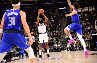 NBA季前赛-快船110-96战胜独行侠 哈登10+12&12中3 克莱9中0