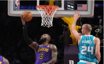 NBA-詹姆斯34+8海沃德绝杀 湖人末节逆转未果130-134不敌黄蜂
