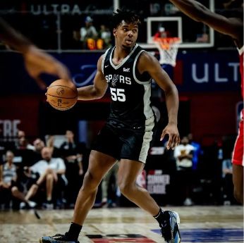 NBA夏联-16分大胜！76人夏联拒绝逆转！康西尔轰20+5，麦凯恩13中3仅8分