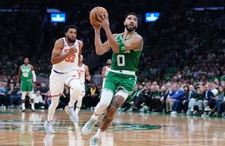 NBA-塔图姆8记三分砍37+10 绿军132-109轻取尼克斯