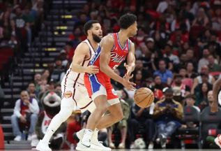 火箭加时144-137逆转76人 格林30+13 格兰姆斯空砍46分
