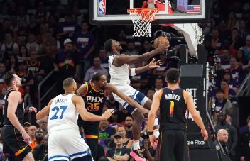 NBA季后赛-爱德华兹36+9杜兰特空砍25+5 森林狼126-109轻取太阳夺赛点
