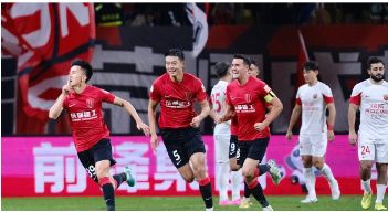 中超-神奇双杀!甘超世界波艾克森点射 10人蓉城2-1海港