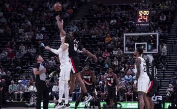 西蒙斯29分马尔卡宁26+9 亨德森17分 开拓者133-138不敌爵士