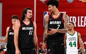 NBA夏联-哈克斯29+11 15号秀韦尔17分 科塔20+9 热火灼伤绿军