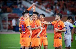 中超-山东6-1狂胜梅州 莫伊塞斯2射1传帕托替补传射