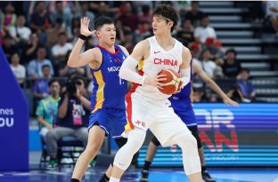 亚运会-开门红！中国男篮89-50大胜蒙古 张镇麟砍20+11