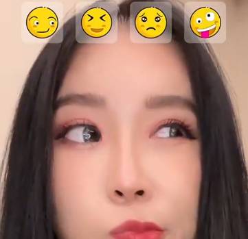 可爱不？女主播周玲安的表情包模仿