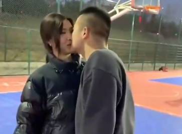 你在球场被这样侮辱过吗？