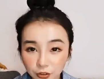 喜欢的球星？张曼源：邓肯和科比 我开过邓肯的跑车~