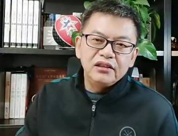 苏群谈快船vs湖人：更看好湖人 五号位特别给力