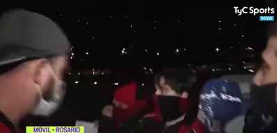 纽维尔老男孩球迷：梅西会回到纽维尔 不会去曼城