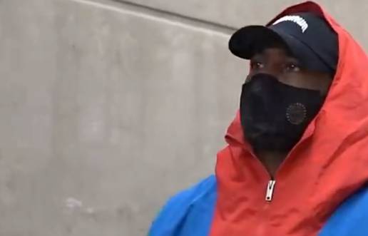 帅炮儿！保罗季前赛首秀赛前帅气着装