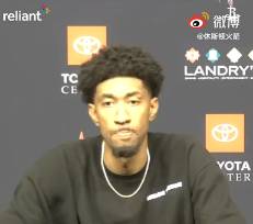 伍德：我们还在熟悉对方 我们会好起来的