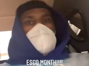 老汉又开始自嗨了！今日份的摇头詹已上线