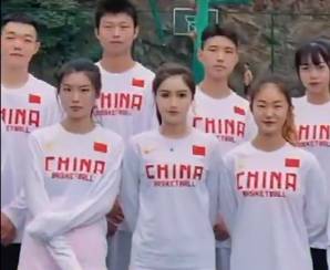 篮球小姐姐晒视频：当体育女生脱下训练服时