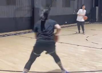 忒准！李梦在训练中连进10记中投