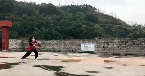 这招也可算是独步武林了