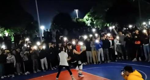 哦吼！这是背打小姐姐的正确方式？