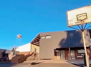 西热：和业余选手1v1是欺负他们，我觉得他们不太会打球