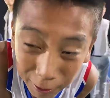 这帮少年有血性！吧友们说这像是五年级小学生的水平吗？