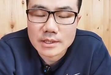 徐静雨：杜兰特带队能力不如库里 在球星中相对平庸