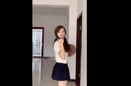 喜欢哪一型？妹纸：一起去打球吗？